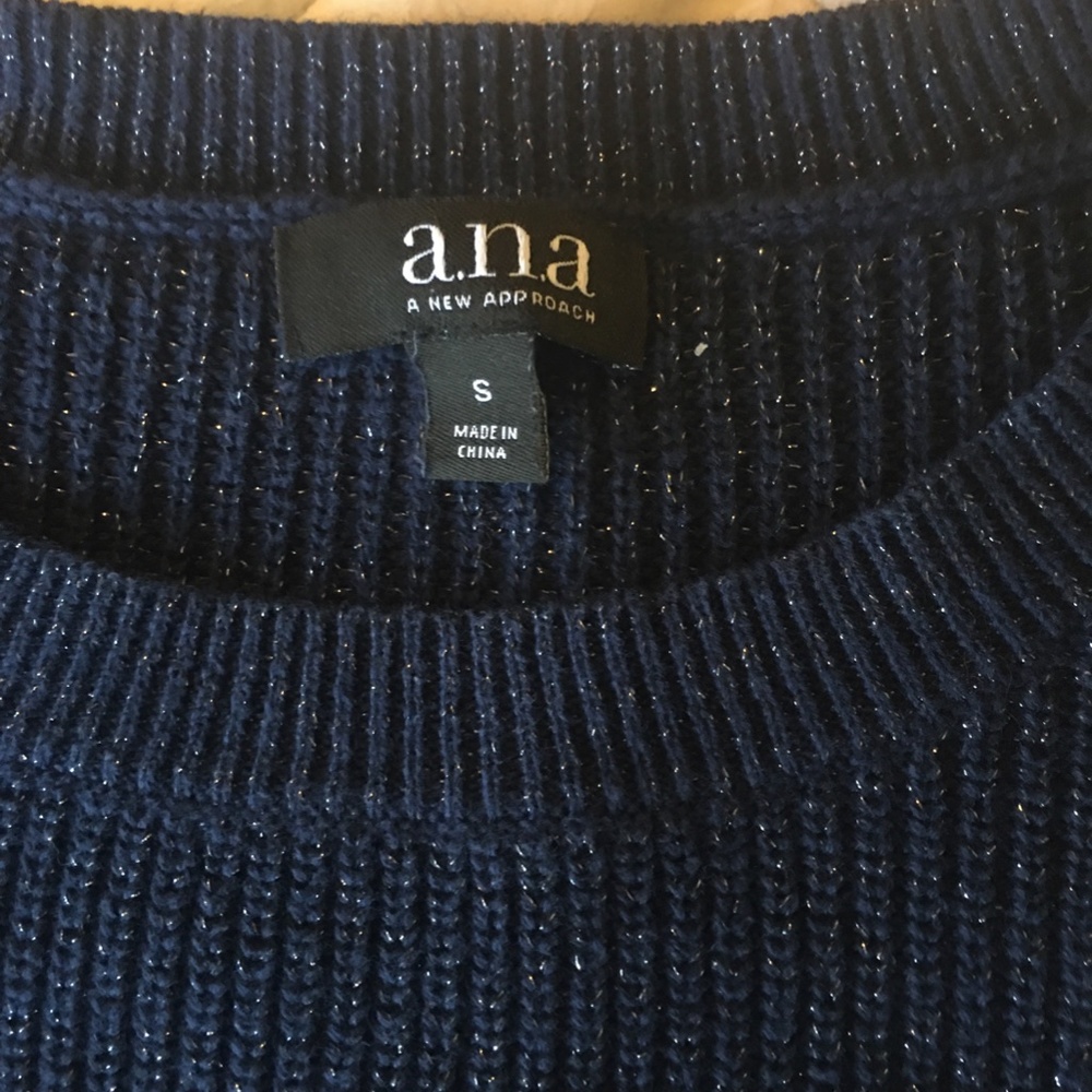 a.n.a. A New Approach Navy Blue Sparkle Sweater Tunic Size S - Picture 9 of 12